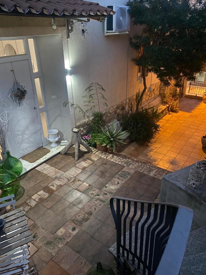Il Giardino D'Ulisse Bed and Breakfast Ρέτζιο ντι Καλάμπρια Εξωτερικό φωτογραφία